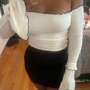 Forever 21 knit top off the shoulder ivory/black